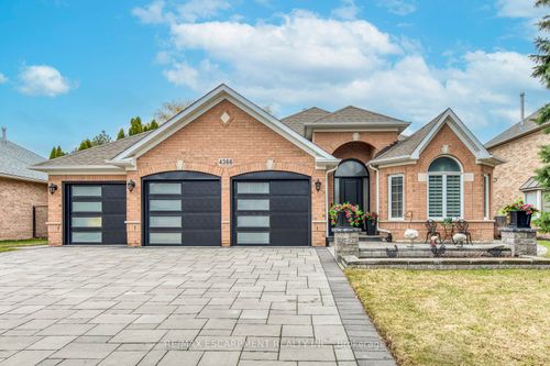 4366 Latimer Cres, Burlington, ON, L7M4R2 | Card Image