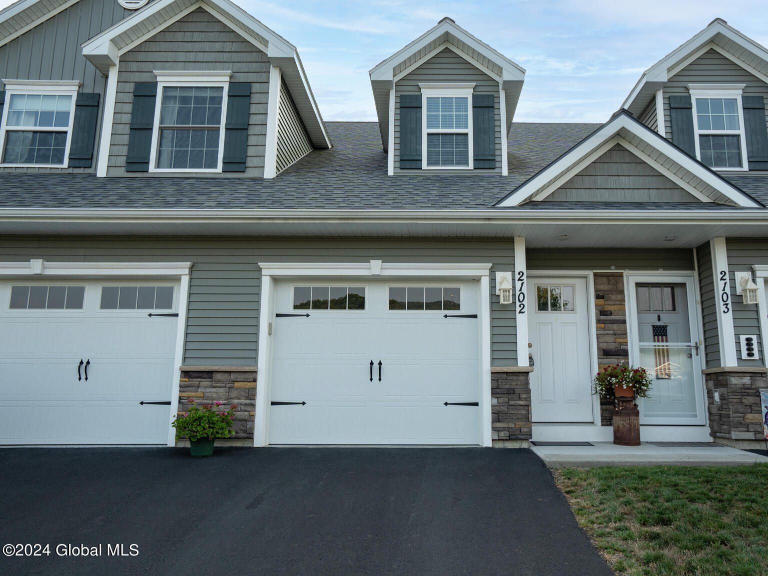 Brunswick Meadows Way, Troy, NY 12182