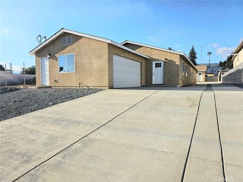 648 W 21st St, San Bernardino, CA, 92405-3805 | Card Image