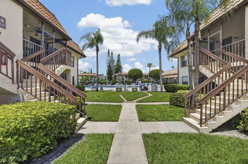 204-7262 Golf Colony Ct, Lake Worth, FL, 33467-8931 | Card Image