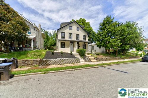 1717 Willow St, Norristown, PA, 19401-3069 | Card Image