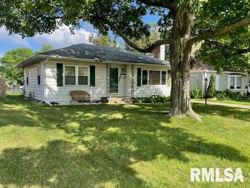 3120 N Emery Ave, Peoria, IL, 61604-1444 | Card Image