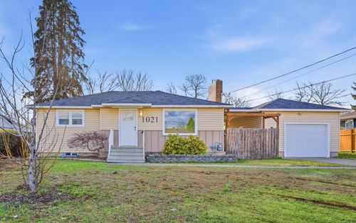 1021 N Willow Rd, Spokane Valley, WA, 99206-4040 | Card Image