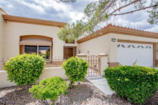 10405 Junction Hill Dr, Townhouse with 2 bedrooms, 2 bathrooms and null parking in Las Vegas NV | Image 4
