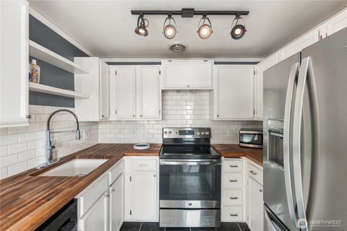3-731 N 94th St, Seattle, WA, 98103-3100 | Card Image