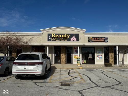 1682 Stonegate Dr, Greenwood, IN, 46142-5013 | Card Image