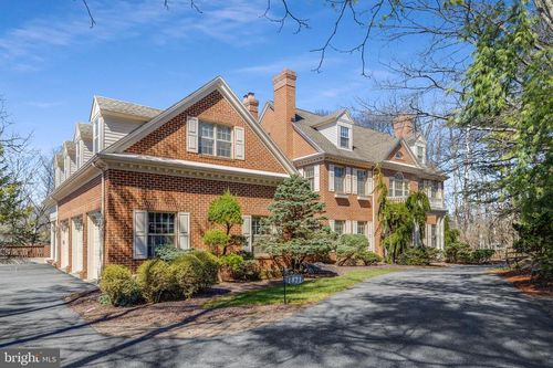 1821 Museum Rd, WYOMISSING, PA, 19610-2800 | Card Image