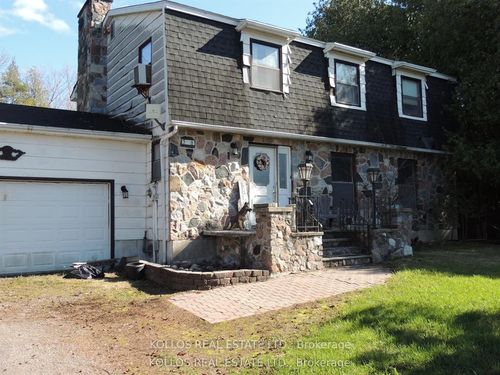 3028 Roger Stevens Dr, North Gower, ON, K0A2T0 | Card Image