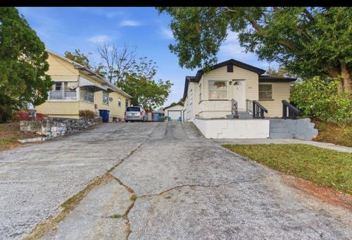2717 W Cherry St, TAMPA, FL, 33607-3303 | Card Image