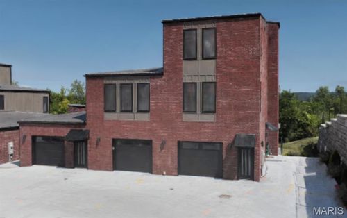 1019 River Bluff Dr, Washington, MO, 63090-3027 | Card Image