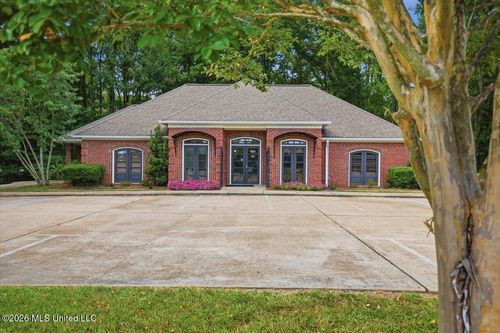 200 Forest View Dr, Raymond, MS, 39154-9515 | Card Image