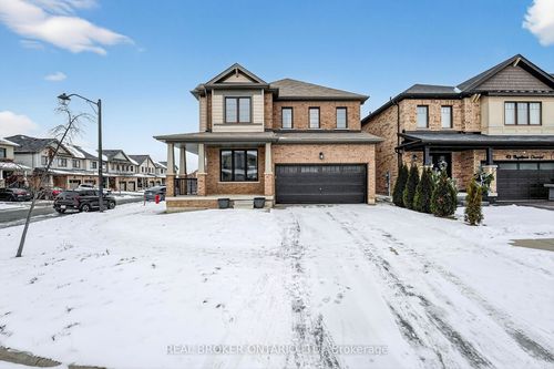47 Pagebrook Cres, Stoney Creek, ON, L8J0K7 | Card Image