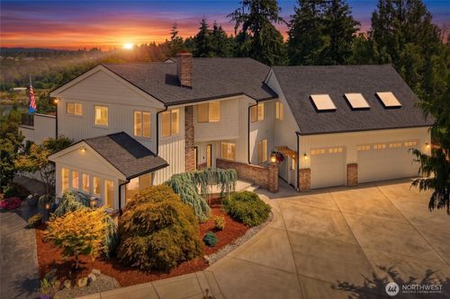 35 Silver Beach Dr, Steilacoom, WA, 98388-1505 | Card Image