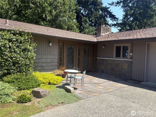 16518 Ne 2nd Pl, Bellevue, WA, 98008-4507 | Card Image