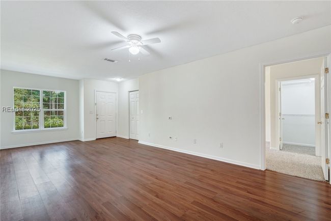 APT-1211 - 897 Fording Island Rd, Condo with 2 bedrooms, 2 bathrooms and null parking in Bluffton SC | Image 5