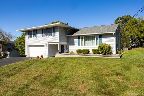 123 Cider Mill Loop, Wappingers Falls, NY, 12590-3354 | Card Image