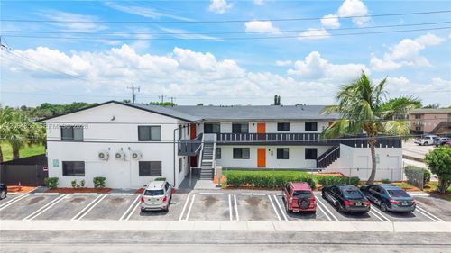 940 Nw 8th Ave, Pompano Beach, FL, 33060-5854 | Card Image