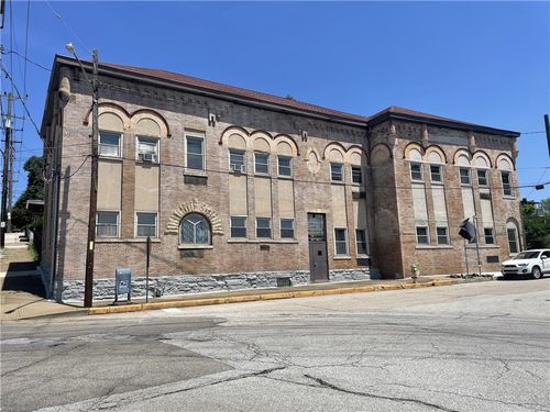 100 2nd St, Rankin, PA, 15104-1165 | Card Image