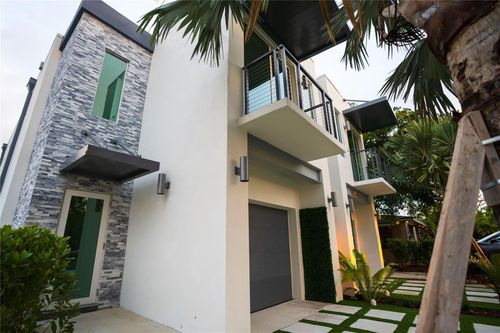 1-1413 Ne 5th Ave, Fort Lauderdale, FL, 33304-1003 | Card Image