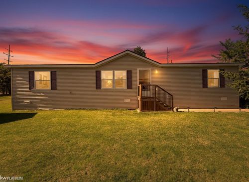 46688 Lemans Court, Macomb Township, MI, 48044 | Card Image
