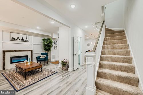 4028 Hayward Ave, BALTIMORE, MD, 21215-5041 | Card Image