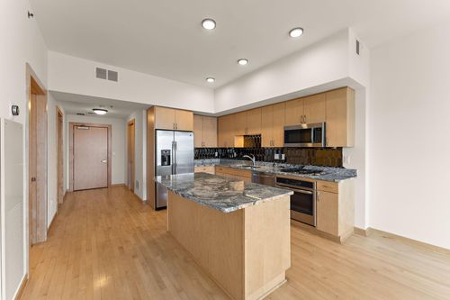 1109-740 Portland Ave, Minneapolis, MN, 55415-3607 | Card Image