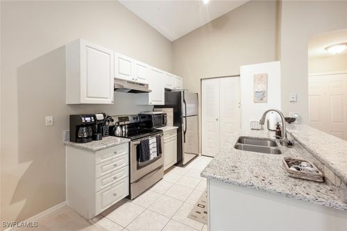 2221-2190 Arbour Walk Cir, NAPLES, FL, 34109-8812 | Card Image