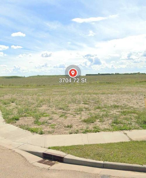 {{alt}} | Card Image