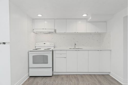 bsmt-10 Compton Dr, Scarborough, ON, M1R4A6 | Card Image