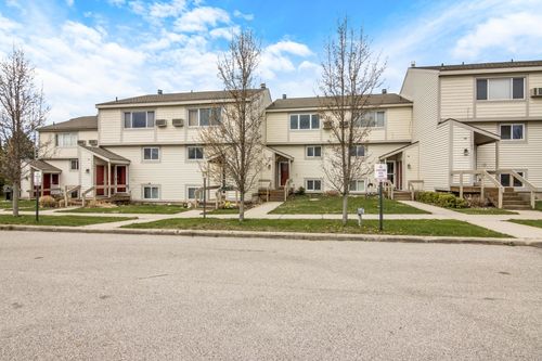 5000 S Townhouse Dr, Cedar, MI, 49621-5118 | Card Image