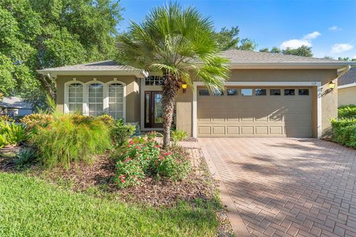 319 Secretariat Ct, DELAND, FL, 32724-7671 | Card Image