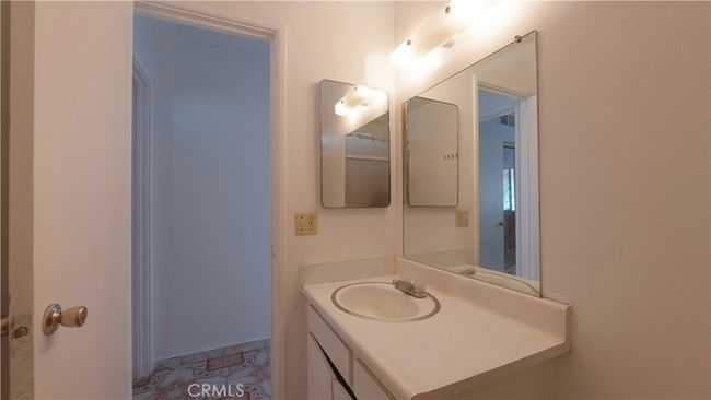 1723 Appleton Way, Condo with 2 bedrooms, 2 bathrooms and 2 parking in Pomona CA | Image 15