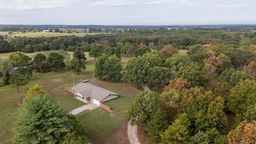 147 Parrish St, Raymondville, MO, 65555-9106 | Card Image