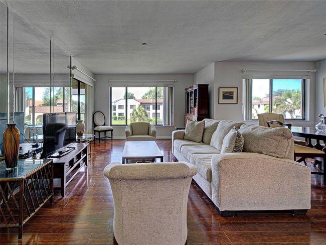 APT-235 - 800 Capri Isles Blvd, Condo with 2 bedrooms, 2 bathrooms and null parking in Venice FL | Image 22