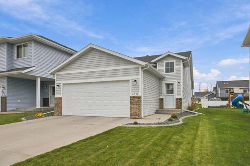 6218 61st Ave S, Fargo, ND, 58104-5750 | Card Image