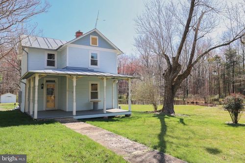 24060 New Mountain Rd, Aldie, VA, 20105-2165 | Card Image