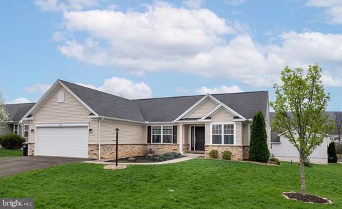 143 Shady Hollow Dr, Bellefonte, PA, 16823-9649 | Card Image