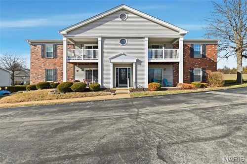 b-1 Berview Cir, Saint Louis, MO, 63129-6502 | Card Image