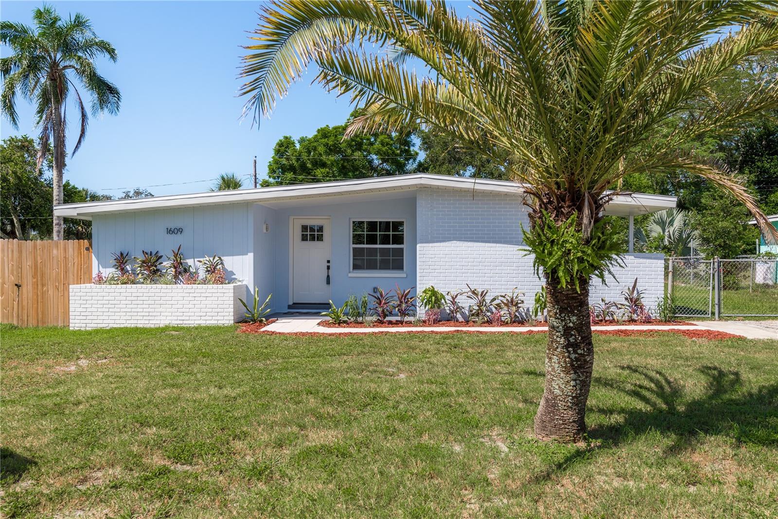 Nebraska Ave, Palm Harbor, FL 34683