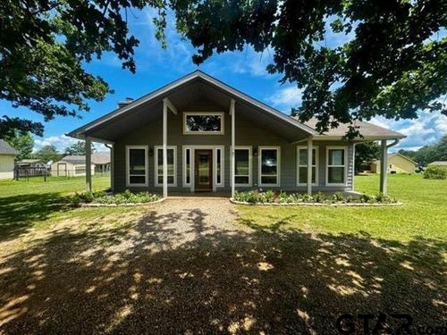 411 Cimarron Trl, Holly Lake Ranch, TX, 75765-7857 | Card Image