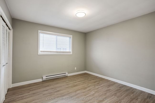 103-105 Main St S, Home with 4 bedrooms, 2 bathrooms and 5 parking in Exeter ON | Image 17
