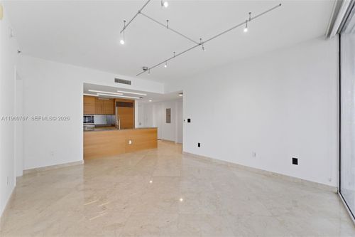 3513-475 Brickell Ave, Miami, FL, 33131-2702 | Card Image