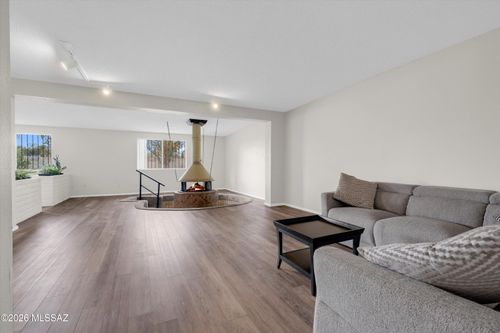 9343 E 6th Street, Tucson, AZ, 85710 | Card Image