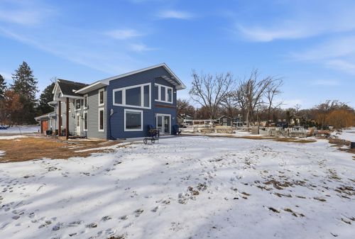 700 7th St Se, Forest Lake, MN, 55025-1636 | Card Image