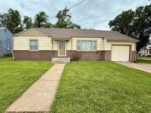 413 N Ash St, Hillsboro, KS, 67063-1120 | Card Image