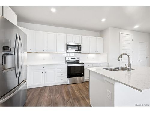 2-204-485 Interlocken Blvd, Broomfield, CO, 80021-5220 | Card Image