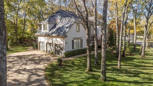 16800 S Country Club Dr, Village Of Loch Lloyd, MO, 64012-4126 | Card Image