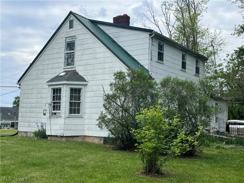 1121 N Kennebec Ave, McConnelsville, OH, 43756-1016 | Card Image