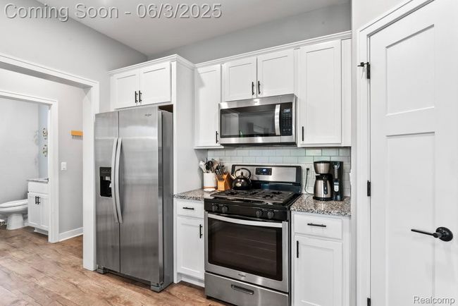 Kitchen | Image 19