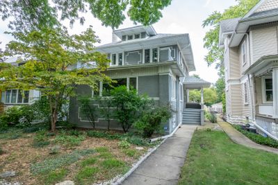 516 Clinton Avenue, House other with 3 bedrooms, 2 bathrooms and 3 parking in Oak Park IL | Image 1